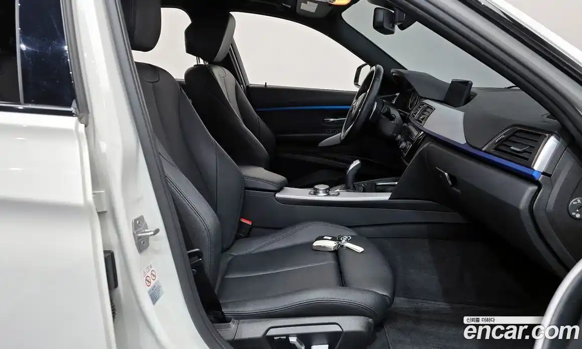 BMW 3-Series 2018 2.0 гидро, фото 16