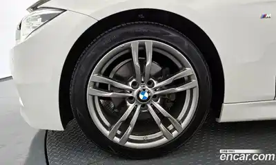 BMW 3-Series 2018 2.0 гидро, миниатюра 5