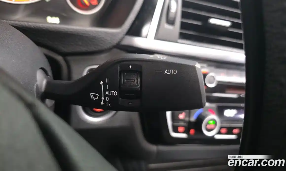 BMW 3-Series 2018 2.0 гидро, фото 19