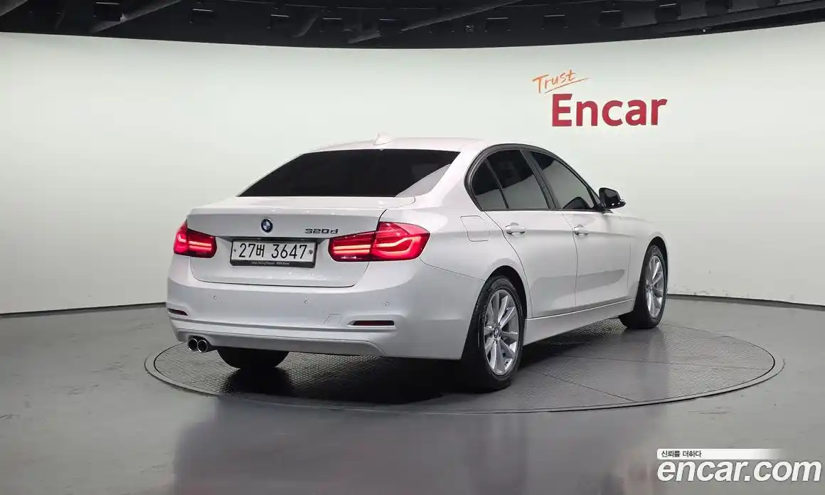 BMW 3-Series 2018 2.0 гидро, фото 2