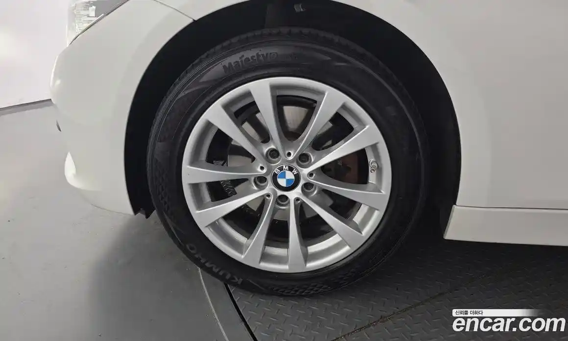 BMW 3-Series 2018 2.0 гидро, фото 5