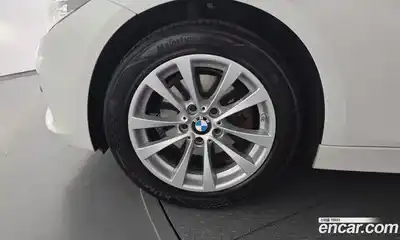 BMW 3-Series 2018 2.0 гидро, миниатюра 5