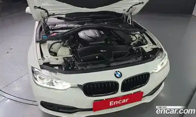 BMW 3-Series 2018 2.0 гидро, миниатюра 6