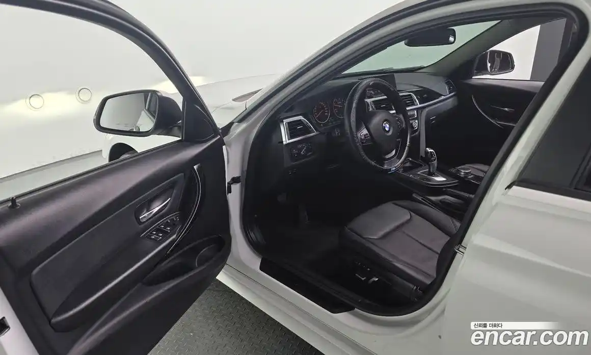 BMW 3-Series 2018 2.0 гидро, фото 10
