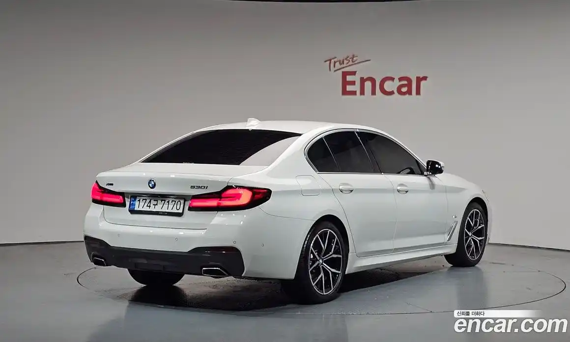 BMW 5-Series 2022 2.0 гидро, фото 1