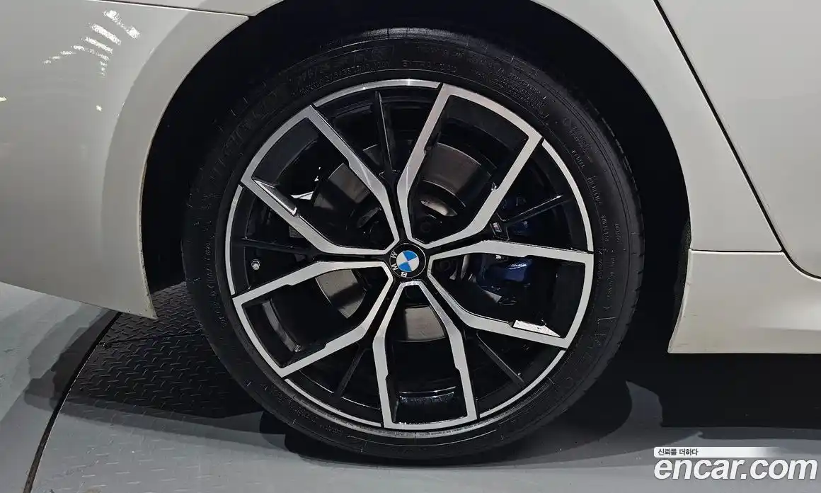 BMW 5-Series 2022 2.0 гидро, фото 4