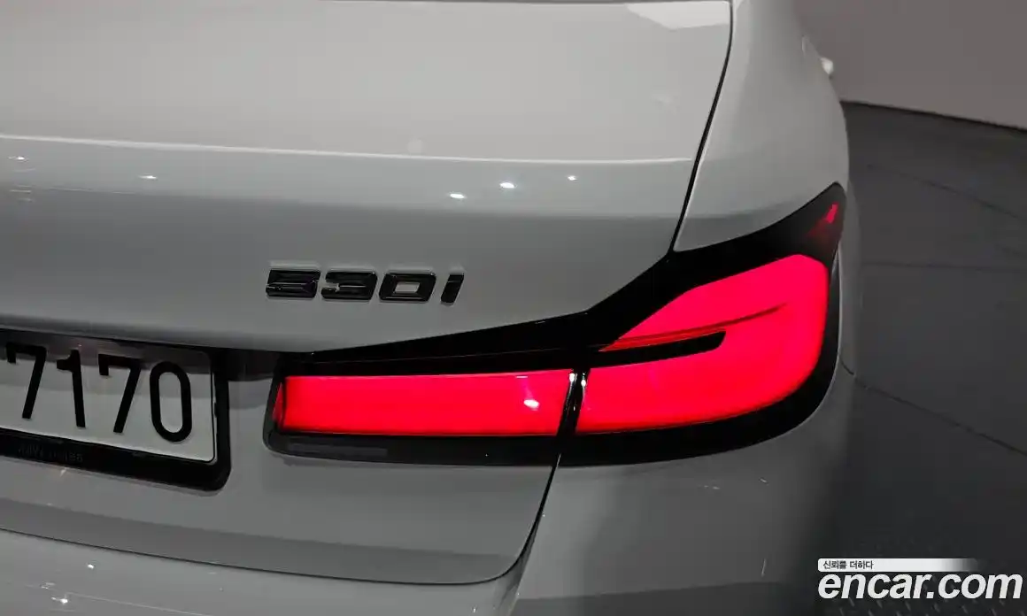 BMW 5-Series 2022 2.0 гидро, фото 8