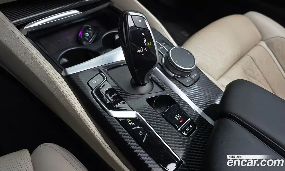BMW 5-Series 2021 4.4 гидро, фото 12