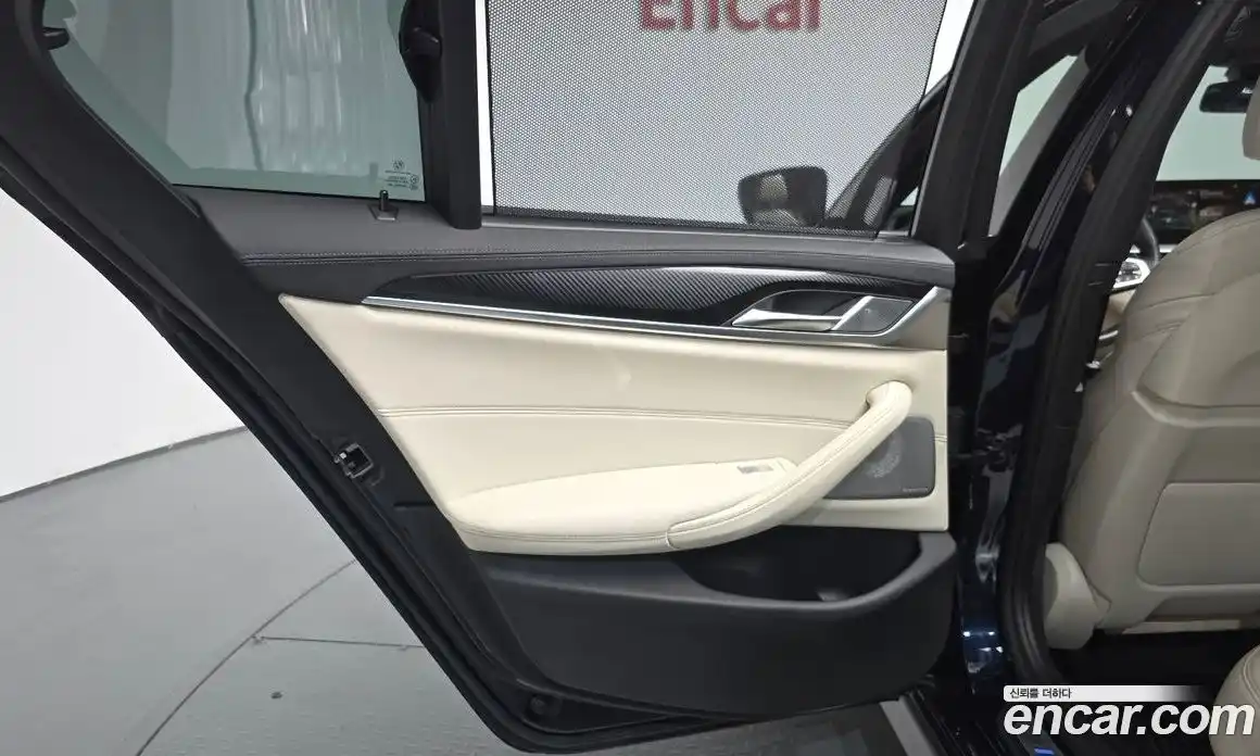 BMW 5-Series 2021 4.4 гидро, фото 15