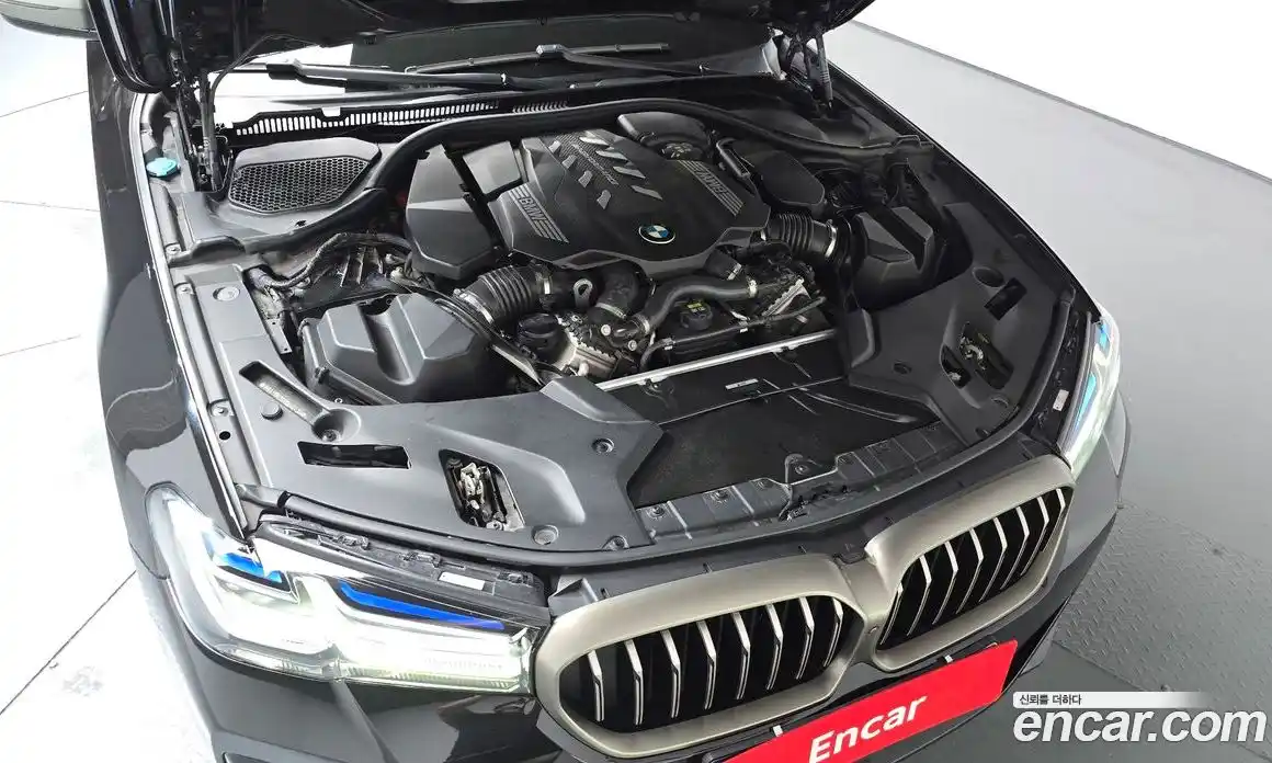 BMW 5-Series 2021 4.4 гидро, фото 6