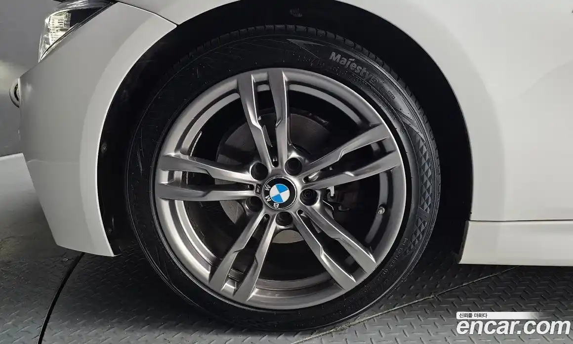 BMW 3-Series 2016 2.0 гидро, фото 5