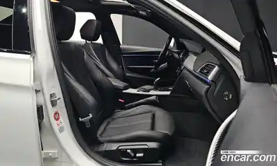 BMW 3-Series 2016 2.0 гидро, миниатюра 10
