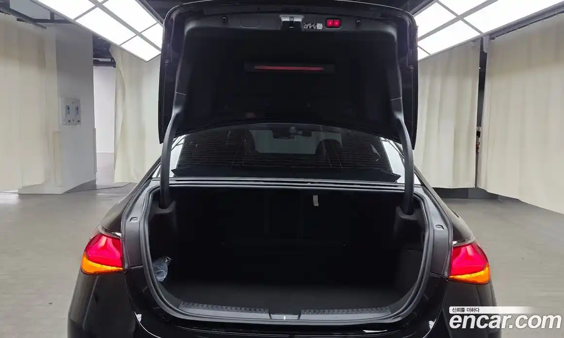 Mercedes-Benz E-Class 2025 2.0 гидро, фото 26