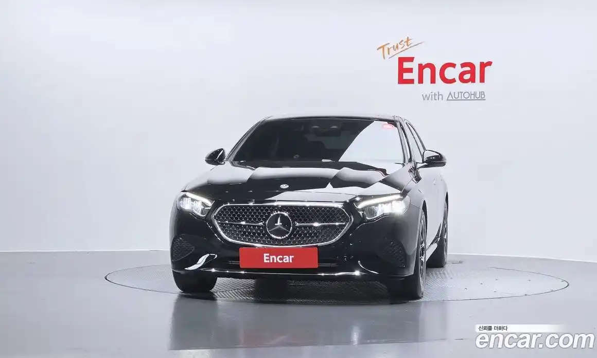 Mercedes-Benz E-Class 2025 2.0 гидро, фото 3
