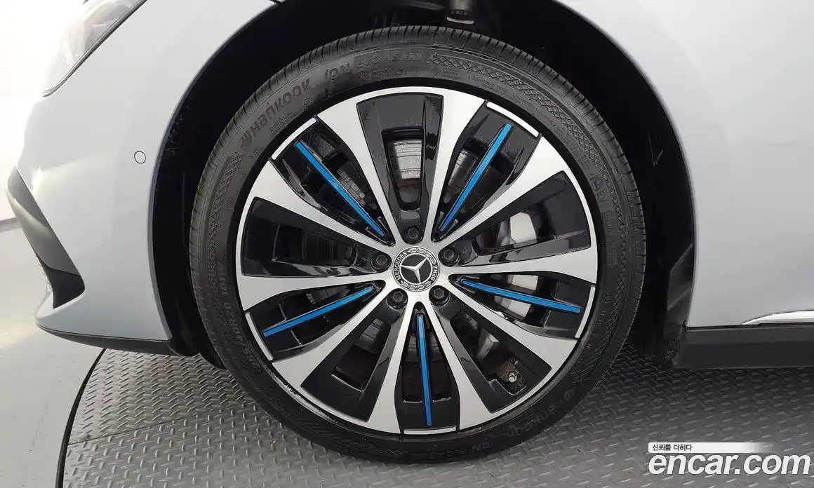 Mercedes-Benz EQE 2022 0.3 гидро, фото 5