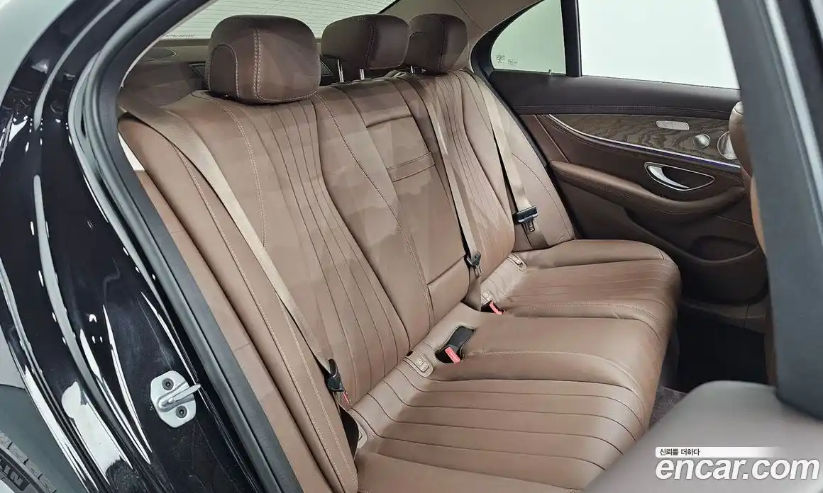 Mercedes-Benz E-Class 2019 2.0 гидро, фото 18