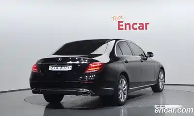 Mercedes-Benz E-Class 2019 2.0 гидро, миниатюра 2