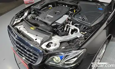 Mercedes-Benz E-Class 2019 2.0 гидро, миниатюра 6