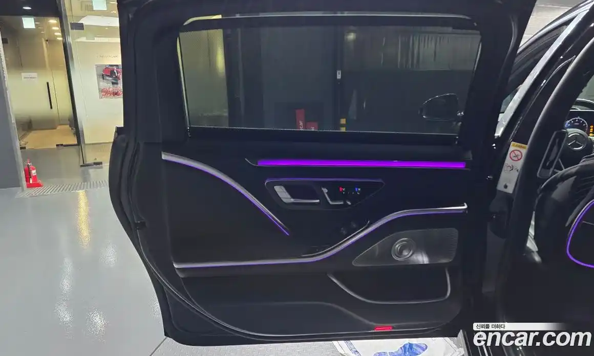 Mercedes-Benz S-Class 2023 4.0 гидро, фото 15