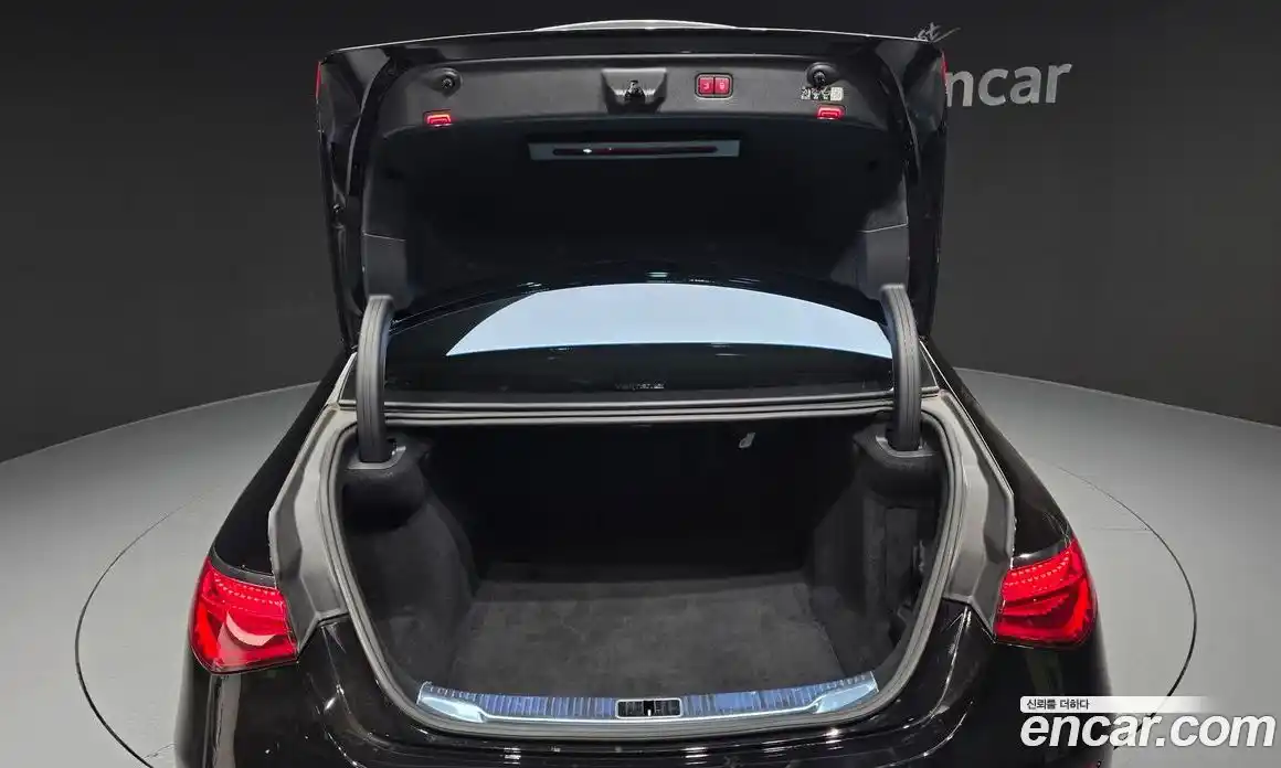 Mercedes-Benz S-Class 2023 4.0 гидро, фото 27