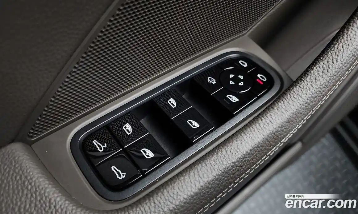 Porsche Panamera 2018 2.9 автомат (гидро), фото 35