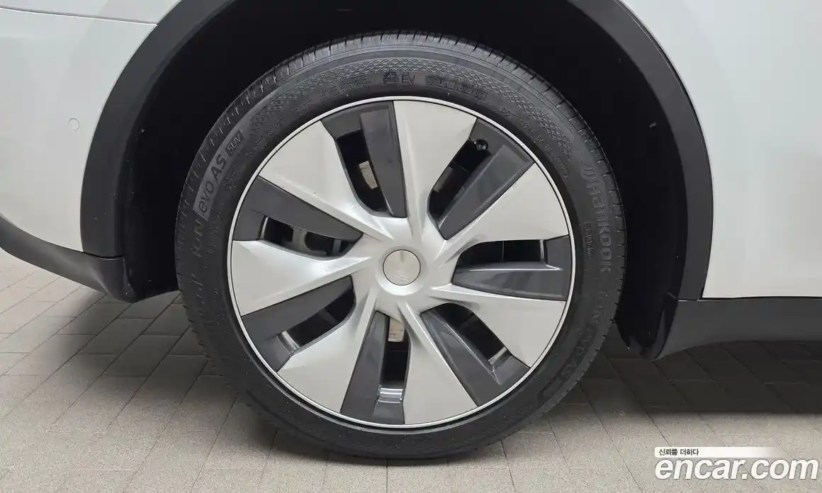 Tesla Model Y 2022 0.2 гидро, фото 5