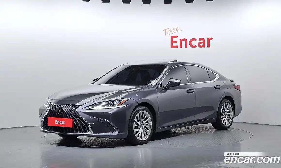 Lexus ES 2022 2.5 гидро, фото 1