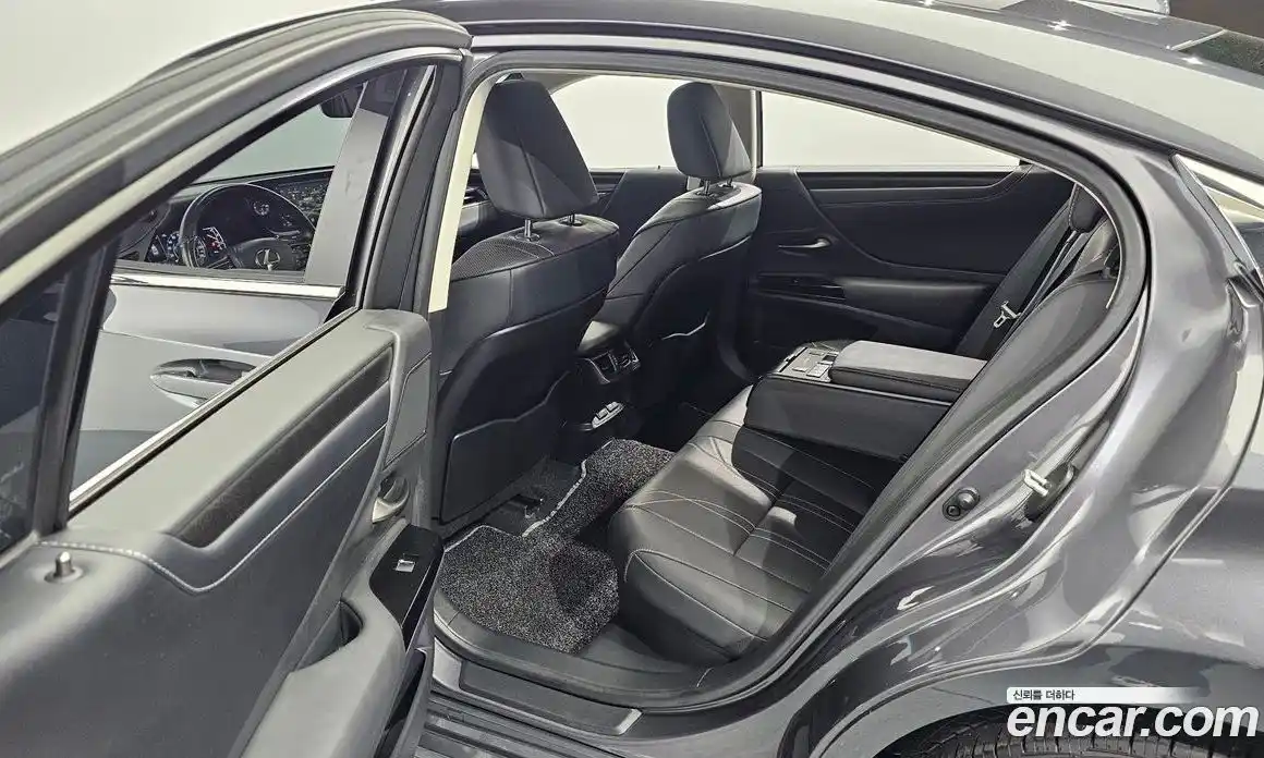 Lexus ES 2022 2.5 гидро, фото 11