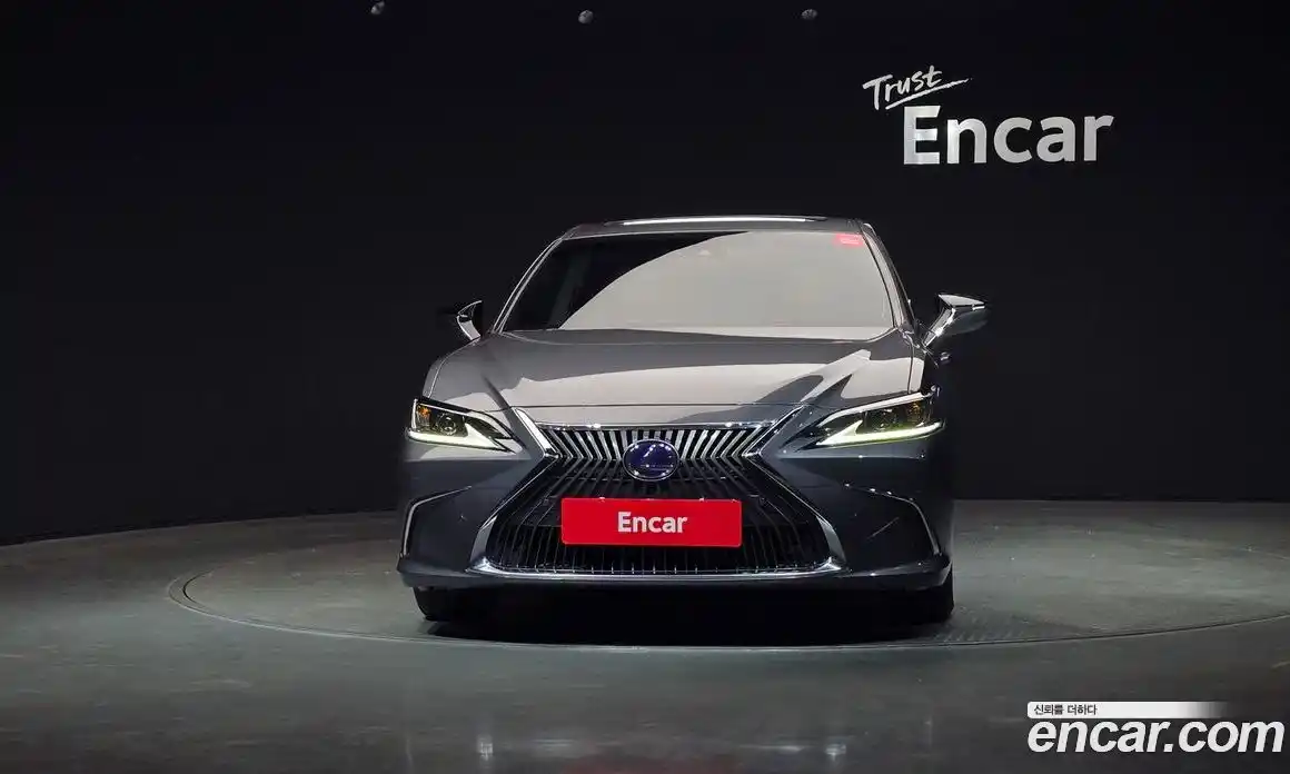 Lexus ES 2019 2.5 гидро, фото 3