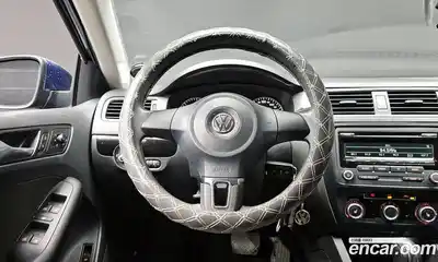 Volkswagen Jetta 2014 1.6 автомат (гидро), миниатюра 12