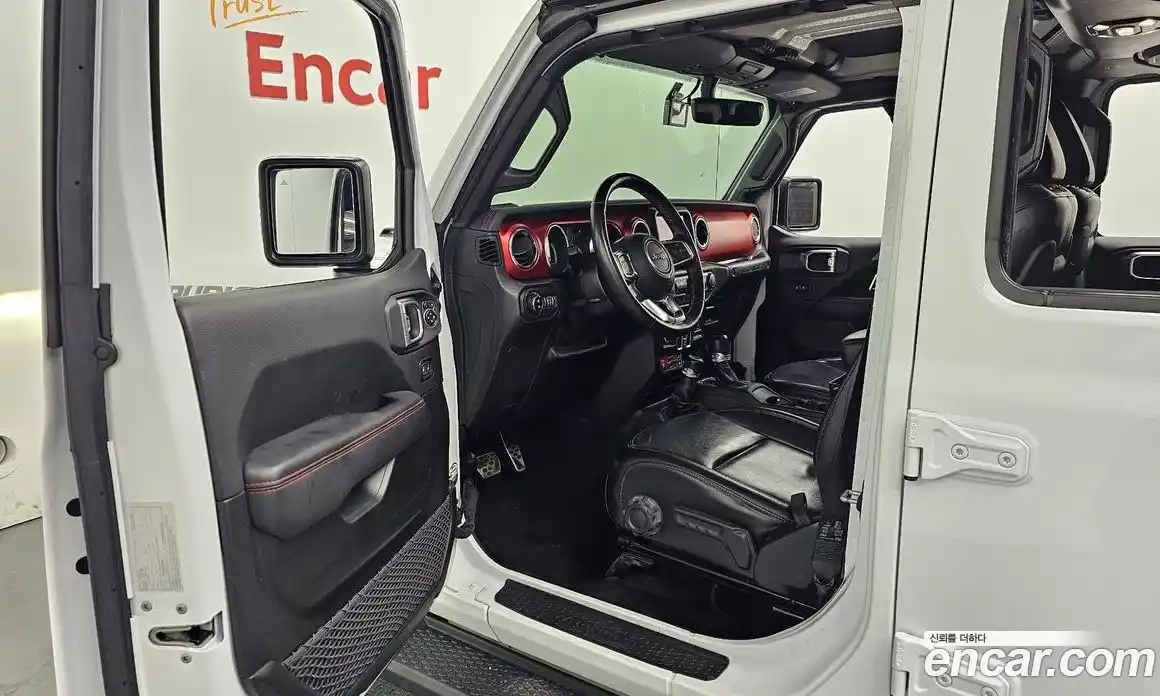 Jeep Wrangler 2021 2.0 автомат (гидро), фото 16