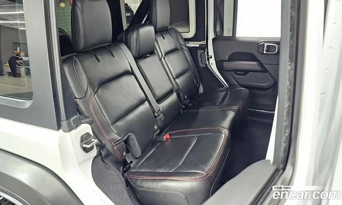 Jeep Wrangler 2021 2.0 автомат (гидро), фото 17