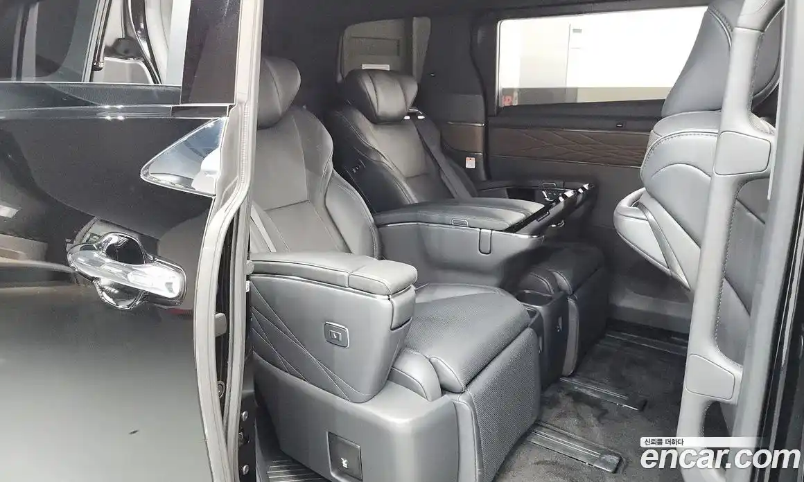 Toyota Alphard 2024 2.5 гидро, фото 11