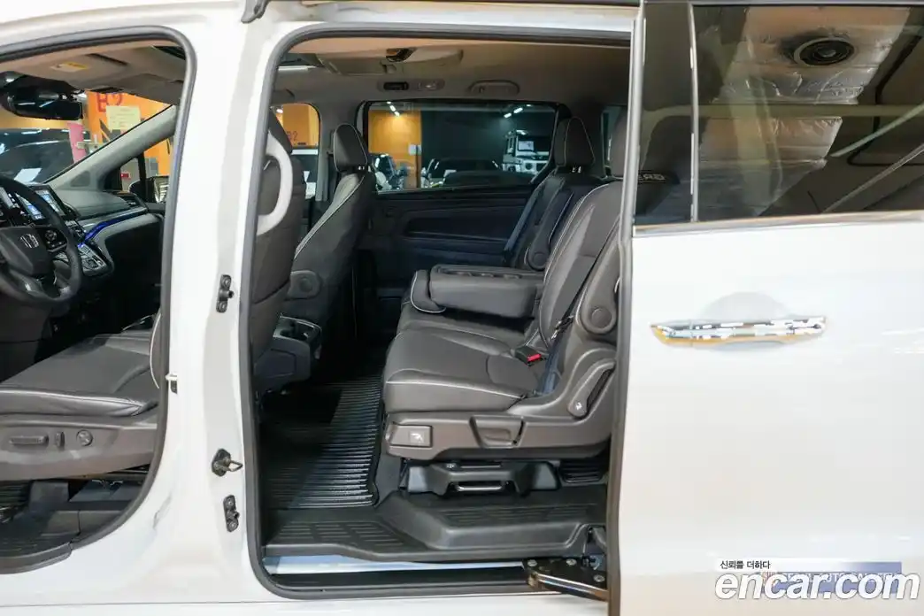 Honda Odyssey 2022 3.5 автомат (гидро), фото 18