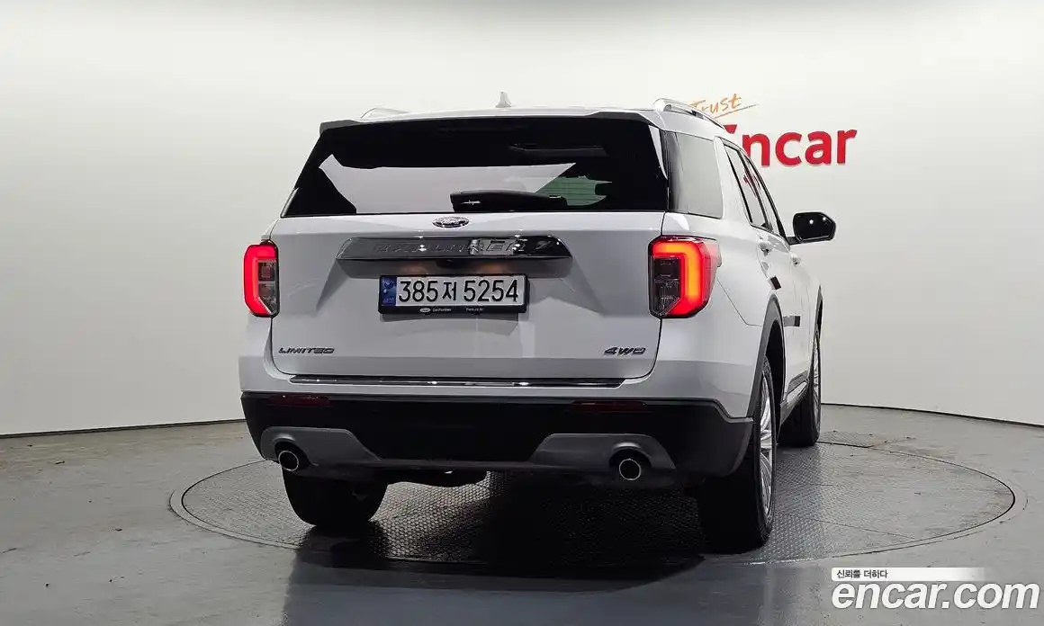 Ford Explorer 2023 2.3 автомат (гидро), фото 4