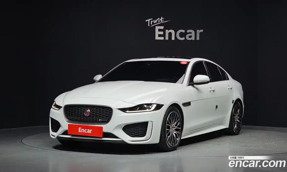 Jaguar XE 2020 2.0 гидро, фото 1