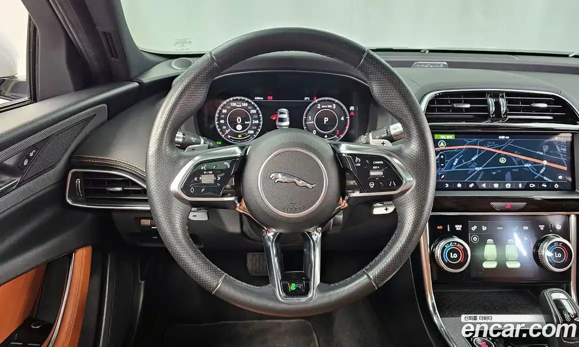 Jaguar XE 2020 2.0 гидро, фото 19