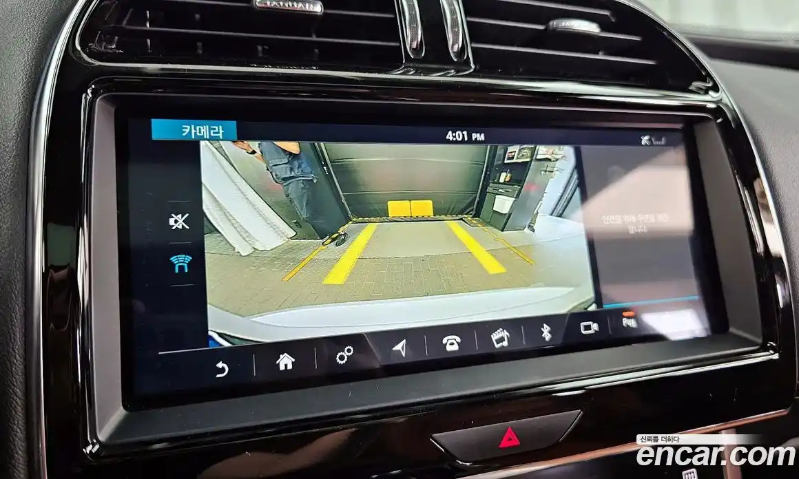 Jaguar XE 2020 2.0 гидро, фото 21