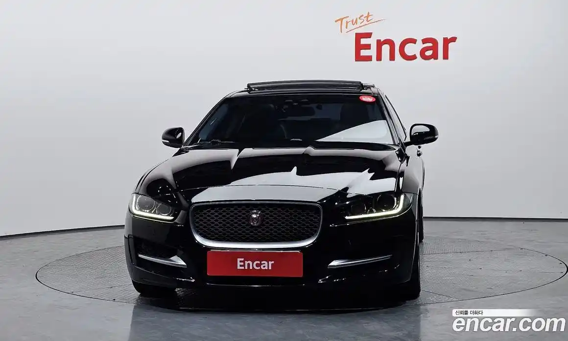 Jaguar XE 2015 2.0 гидро, фото 3