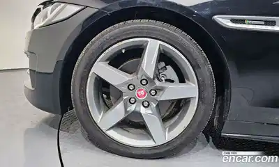Jaguar XE 2015 2.0 гидро, миниатюра 5