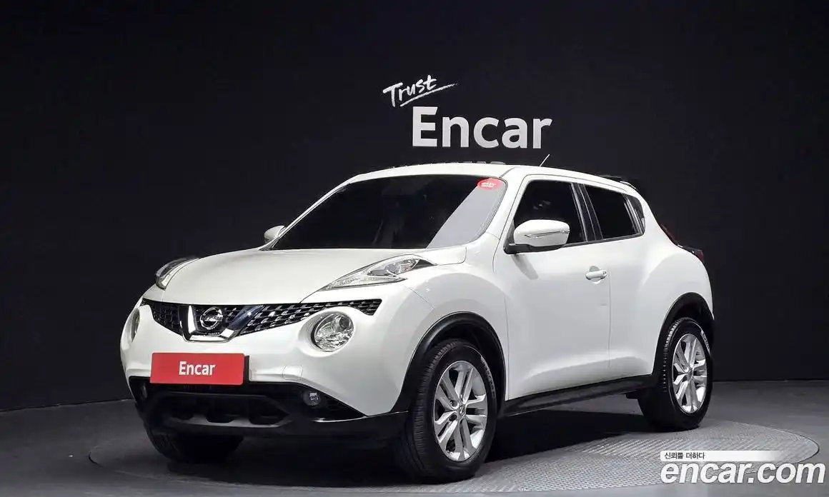 Nissan Juke 2017 1.6 гидро, фото 1