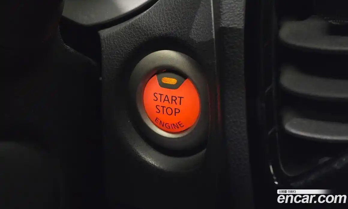 Nissan Juke 2017 1.6 гидро, фото 18