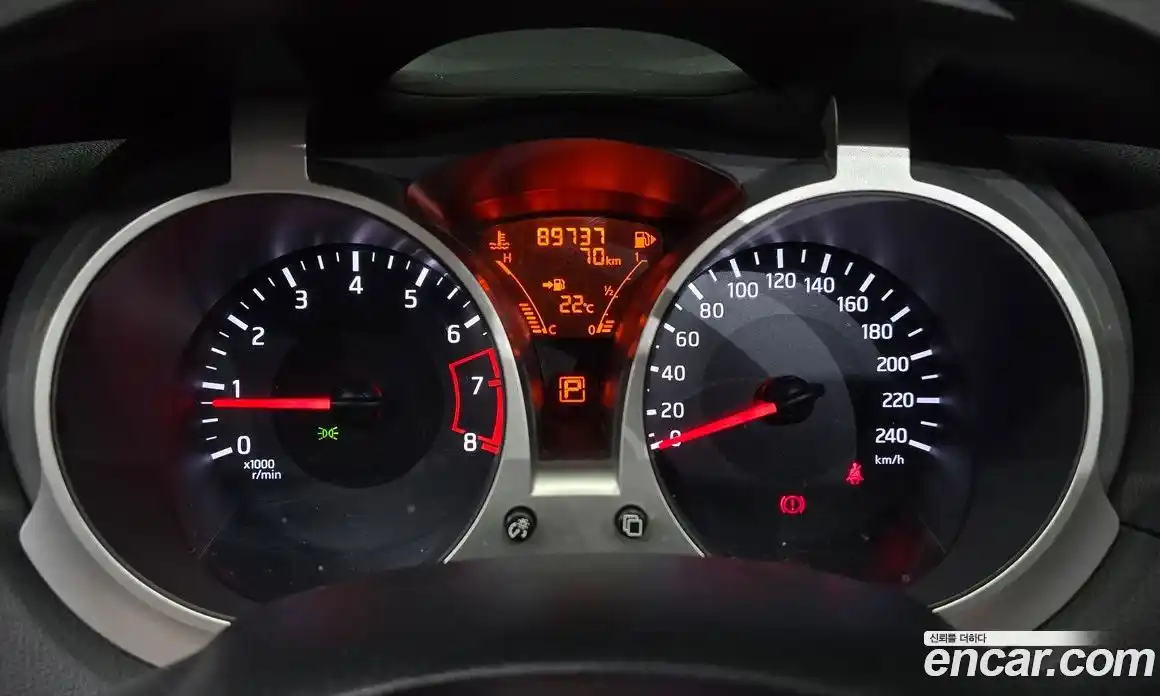 Nissan Juke 2017 1.6 гидро, фото 8