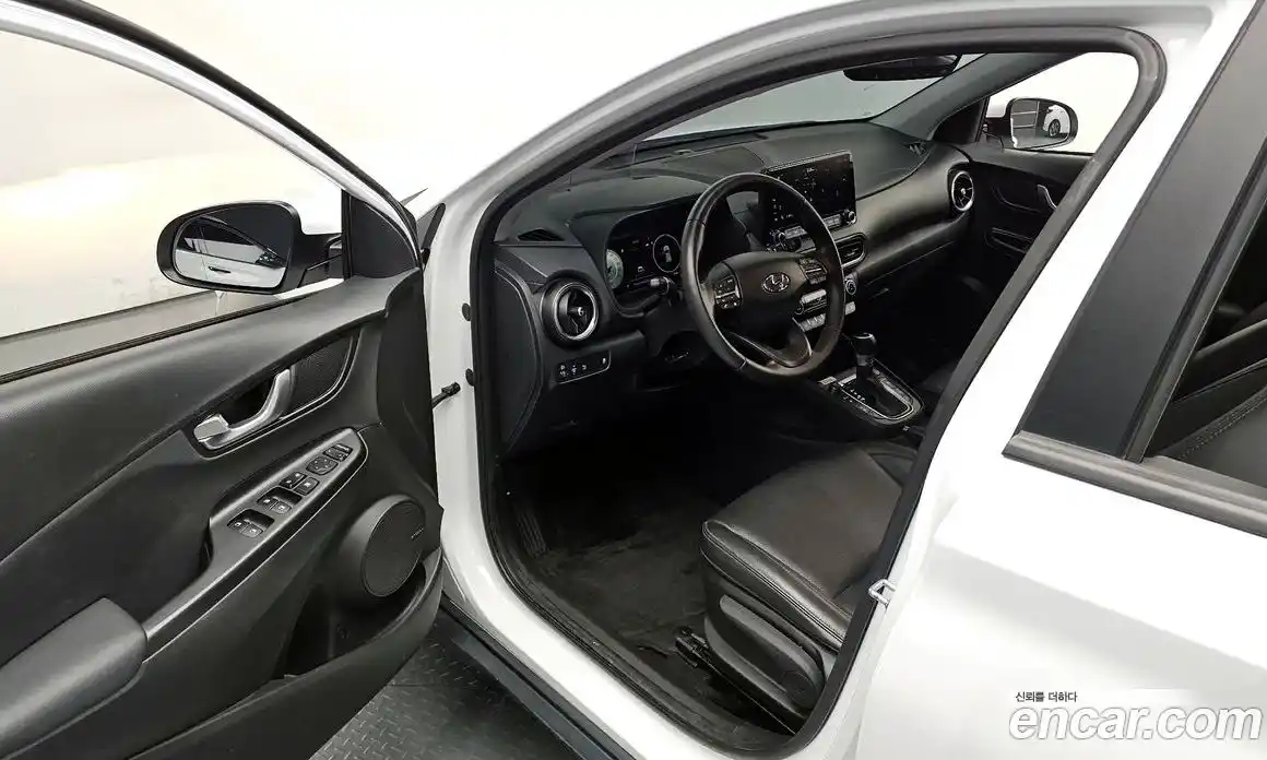 Hyundai Kona 2022 1.6 автомат (гидро), фото 11