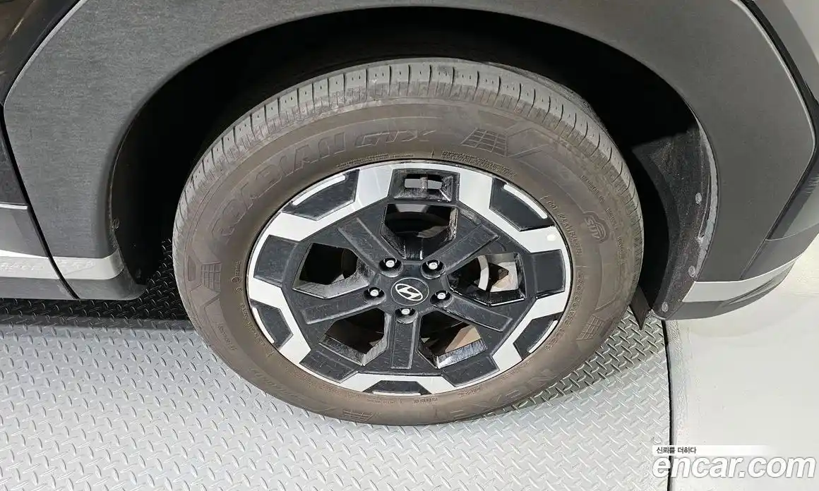 Hyundai Santa Fe 2023 2.5 автомат (гидро), фото 5