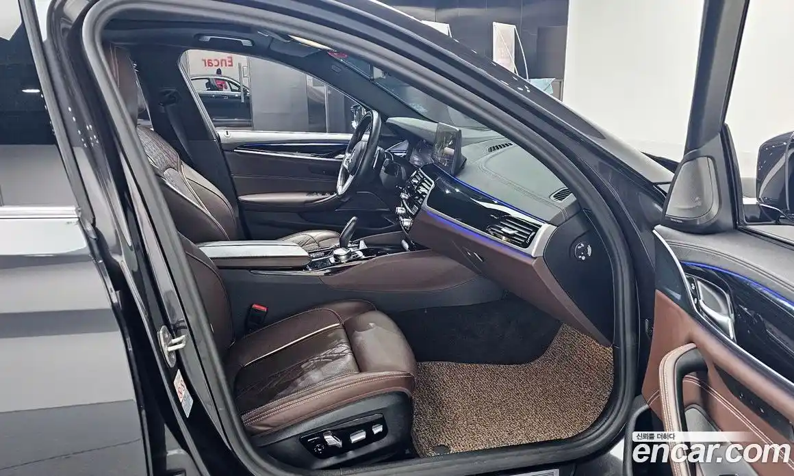 BMW 5 серия 2022 2.0 автомат (гидро), фото 16