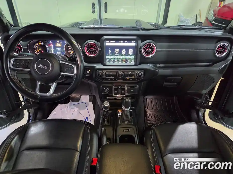 Jeep Wrangler 2021 2.0 автомат (гидро), фото 15