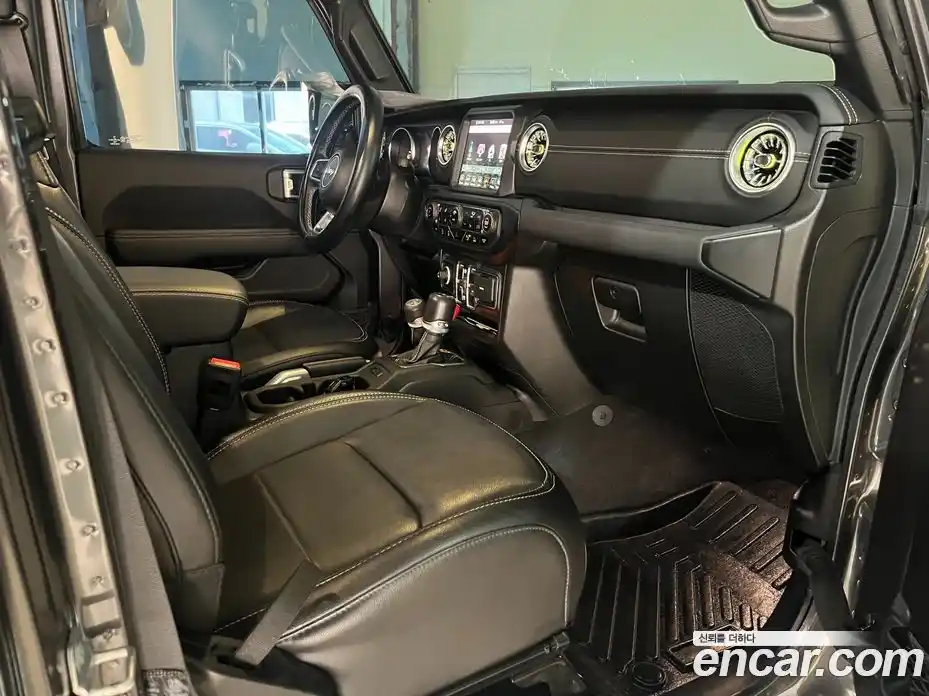 Jeep Wrangler 2021 2.0 автомат (гидро), фото 16