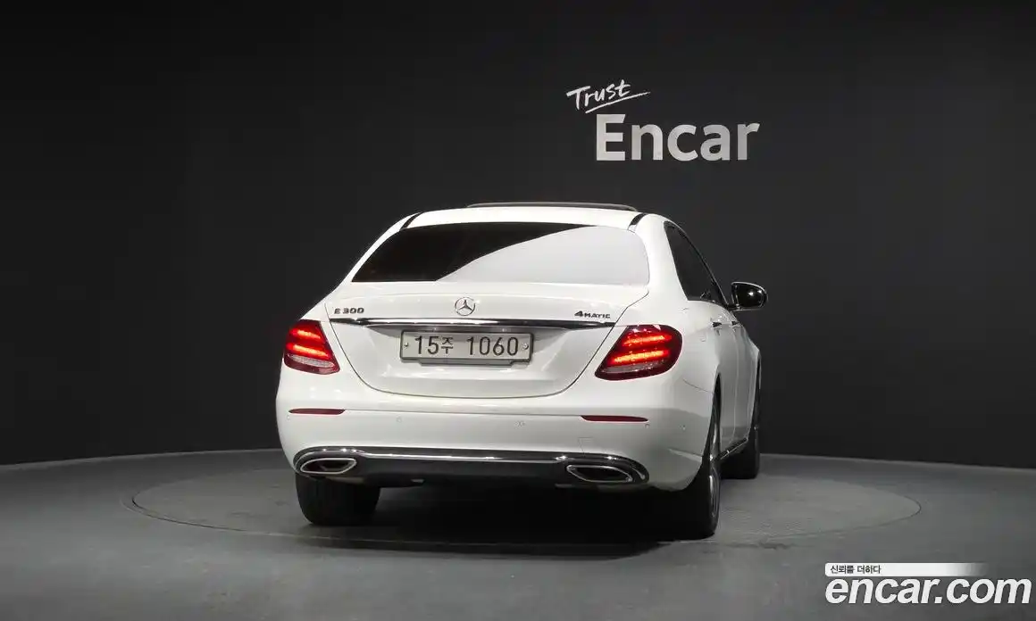 Mercedes-Benz E-Class 2019 2.0 автомат (гидро), фото 4