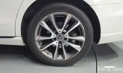 Mercedes-Benz E-Class 2019 2.0 автомат (гидро), миниатюра 7